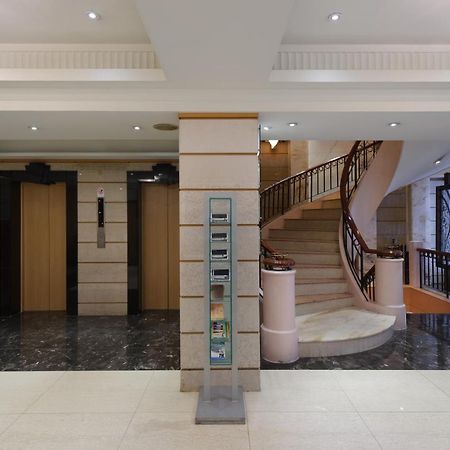 K Hotel Кийлунг Екстериор снимка