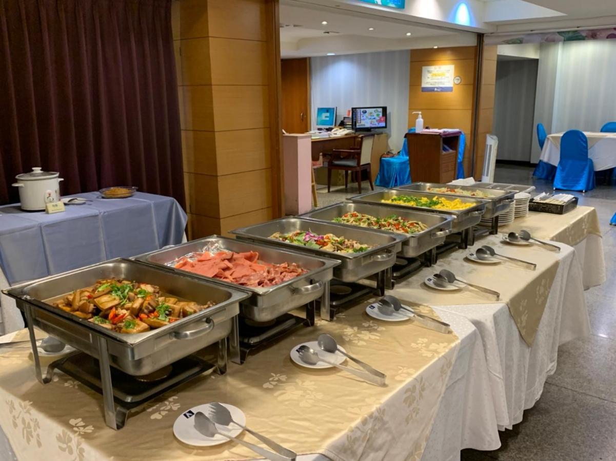 K Hotel Кийлунг Екстериор снимка