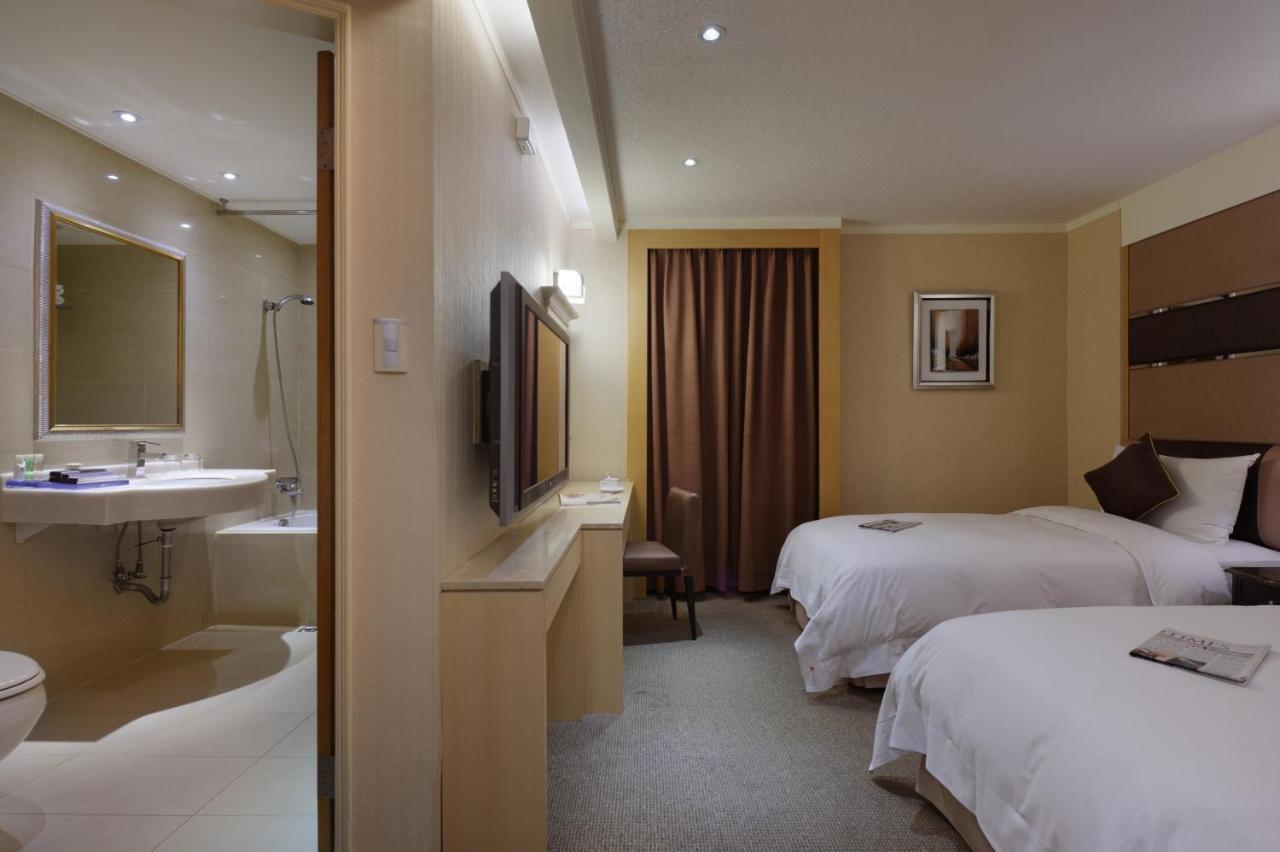 K Hotel Кийлунг Екстериор снимка